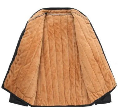 Winter men jacket in polyester fibre with quilted pattern, shown front view, available in sizes L to 4XL