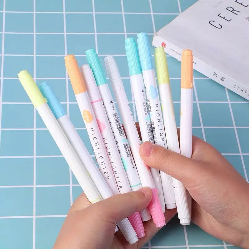 Double head gel highlighter pen set in five eye protection colours with plug-in design