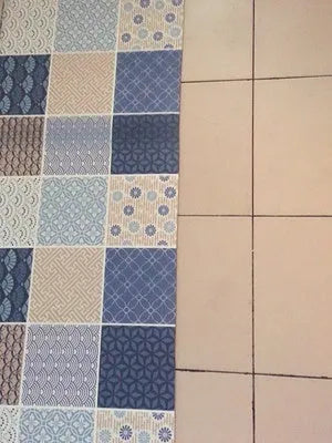 Machine-woven kitchen floor mat with geometric pattern in leather-like finish, available in 40x60cm size