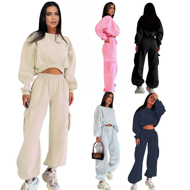 Women's round neck sweatshirt and high waist pocket sweatpants set in solid colour, loose fit, polyester fibre