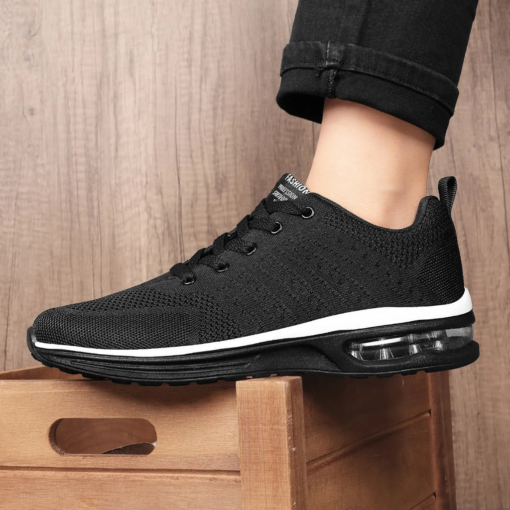 Flyknit running shoes with mesh upper and PU sole in various colours