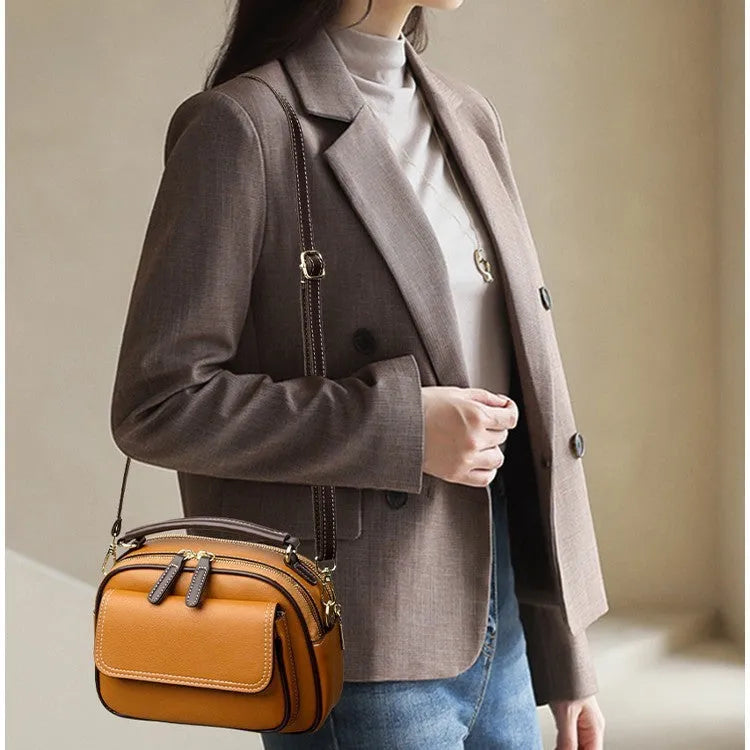 Women's cross-body shoulder bag with double adjustable straps in horizontal square design
