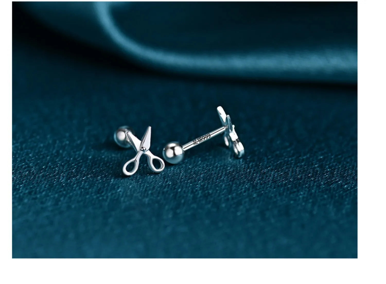 Silver screw-style ear nail jewellery with miniature scissors decoration for women's cartilage piercing