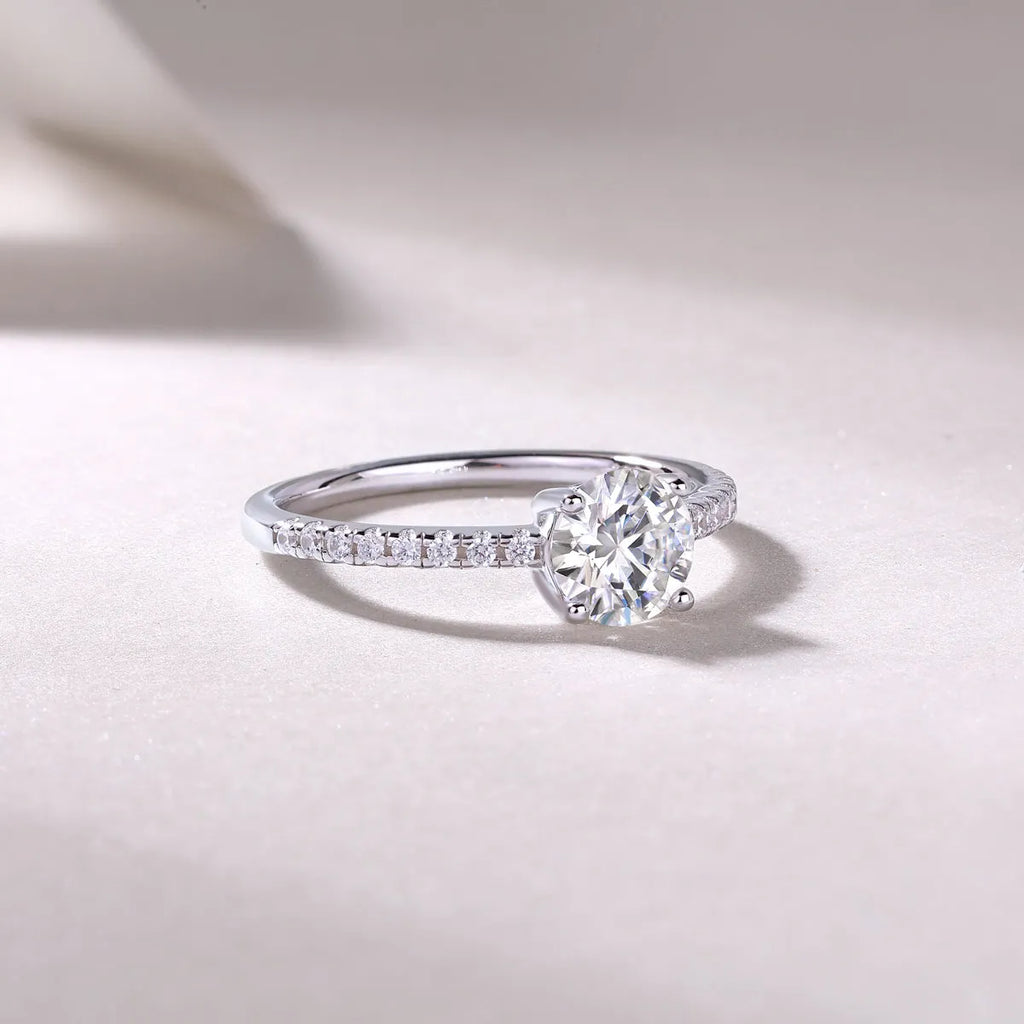 Moissanite wedding ring set with platinum-plated S925 silver band and GRA certificate in a gift box