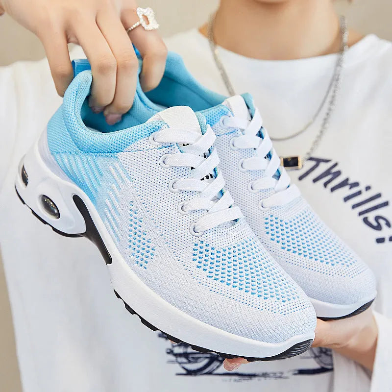Women's flyknit running shoes in four colours with mesh lining and flat PVC soles