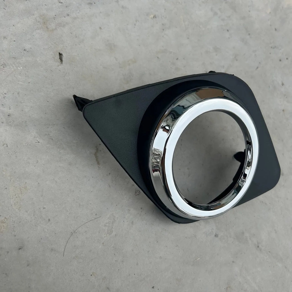 Black RAV4 front bumper fog light protection covers for driver and passenger sides