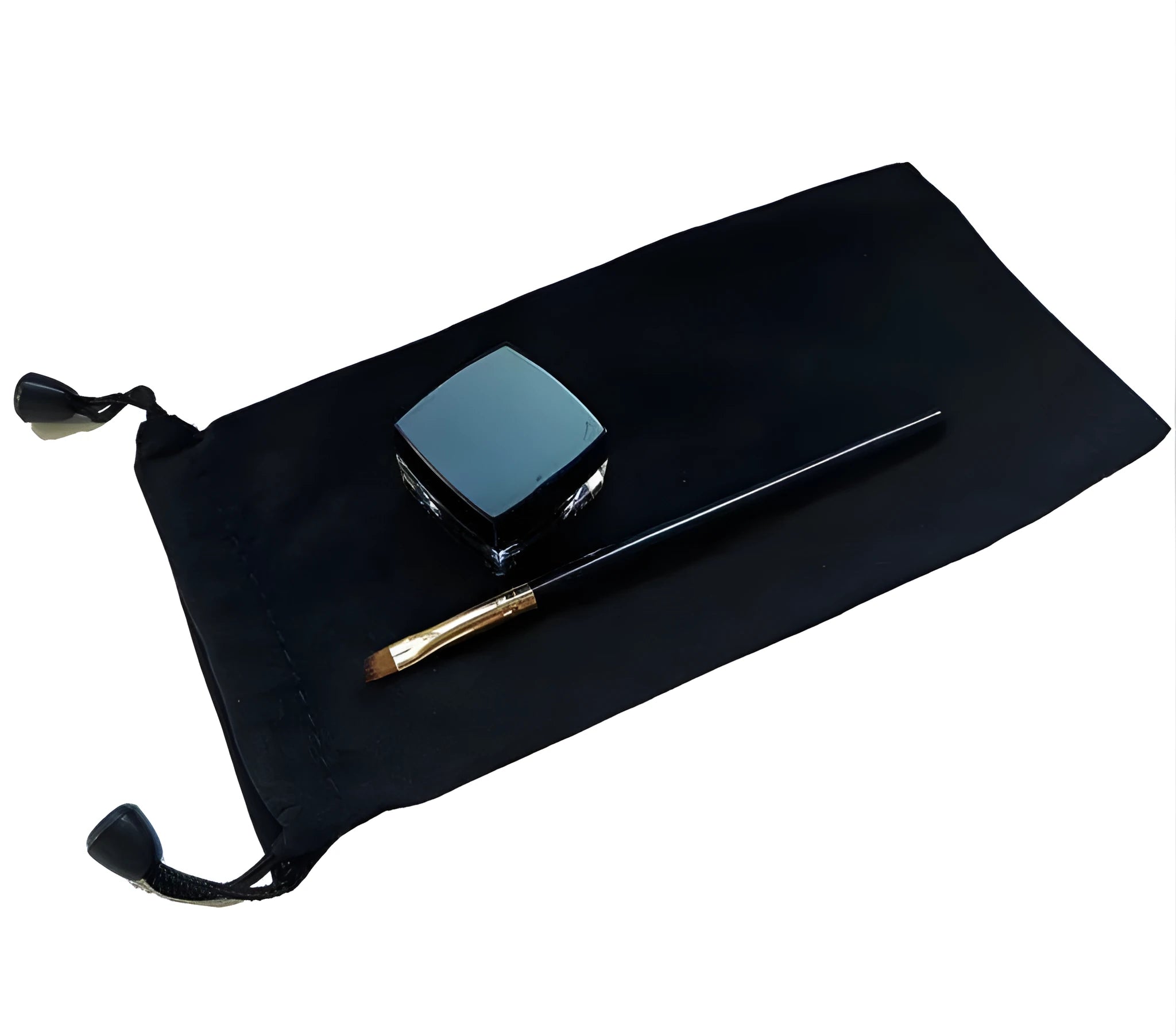 Magnetic Gel Liner pot and fine tip brush for precise waterproof eyeliner application
