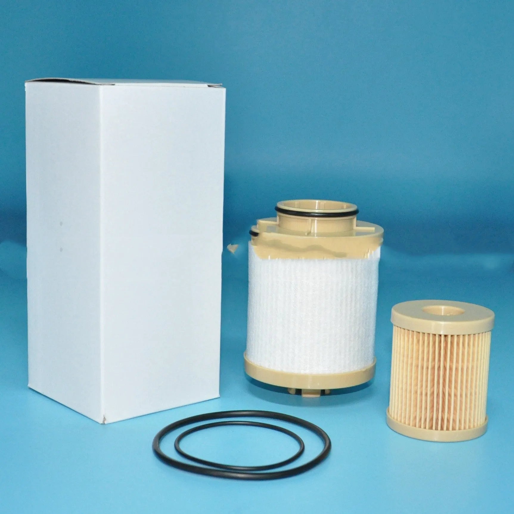 FD4616 diesel fuel filter for Ford trucks, 106mm tall with silver metal housing