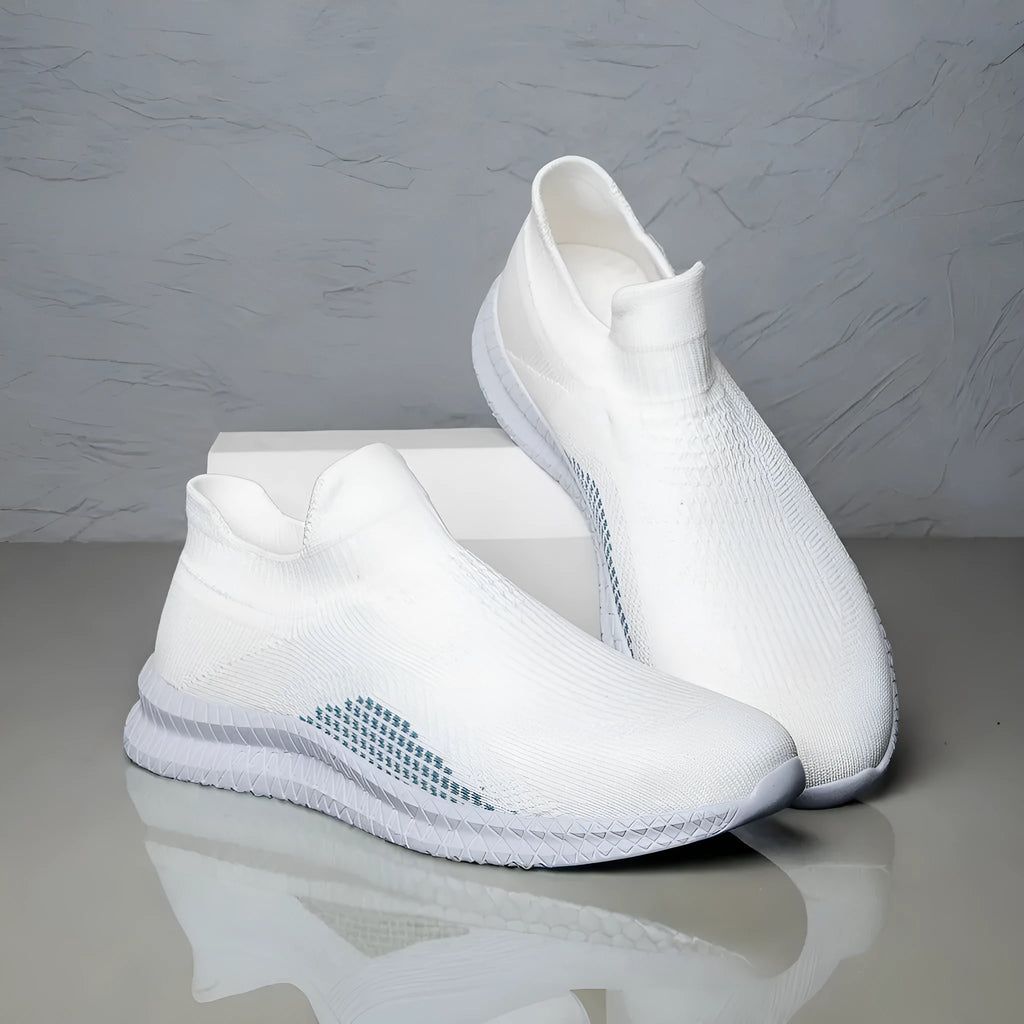 Men's Popcorn Flyknit fabric casual sneakers in white, black, and blue colours with round toe