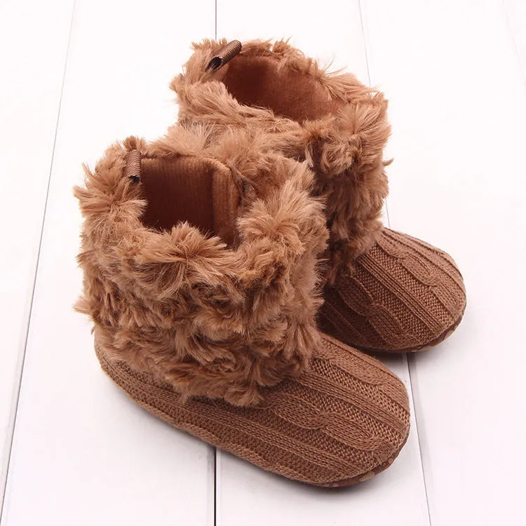 Baby shoes with soft leather sole in black, brown, gray, pink, and red colours for sizes 11cm, 12cm, and 13cm.