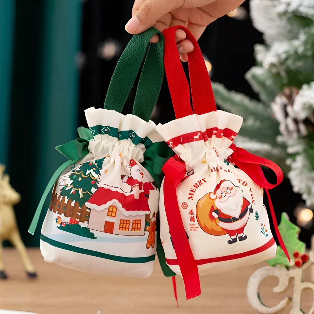 Red and green Christmas gift packing boxes and bags in fabric and paper, three sizes with handles