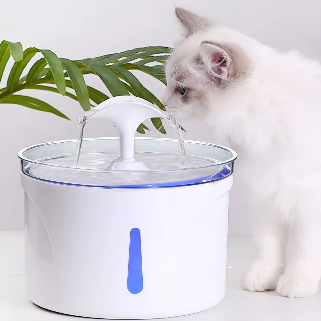 Automatic pet water fountain 2.5L with LED indicator, food-grade ABS, USB pump, 20x20x14cm, for cats and dogs
