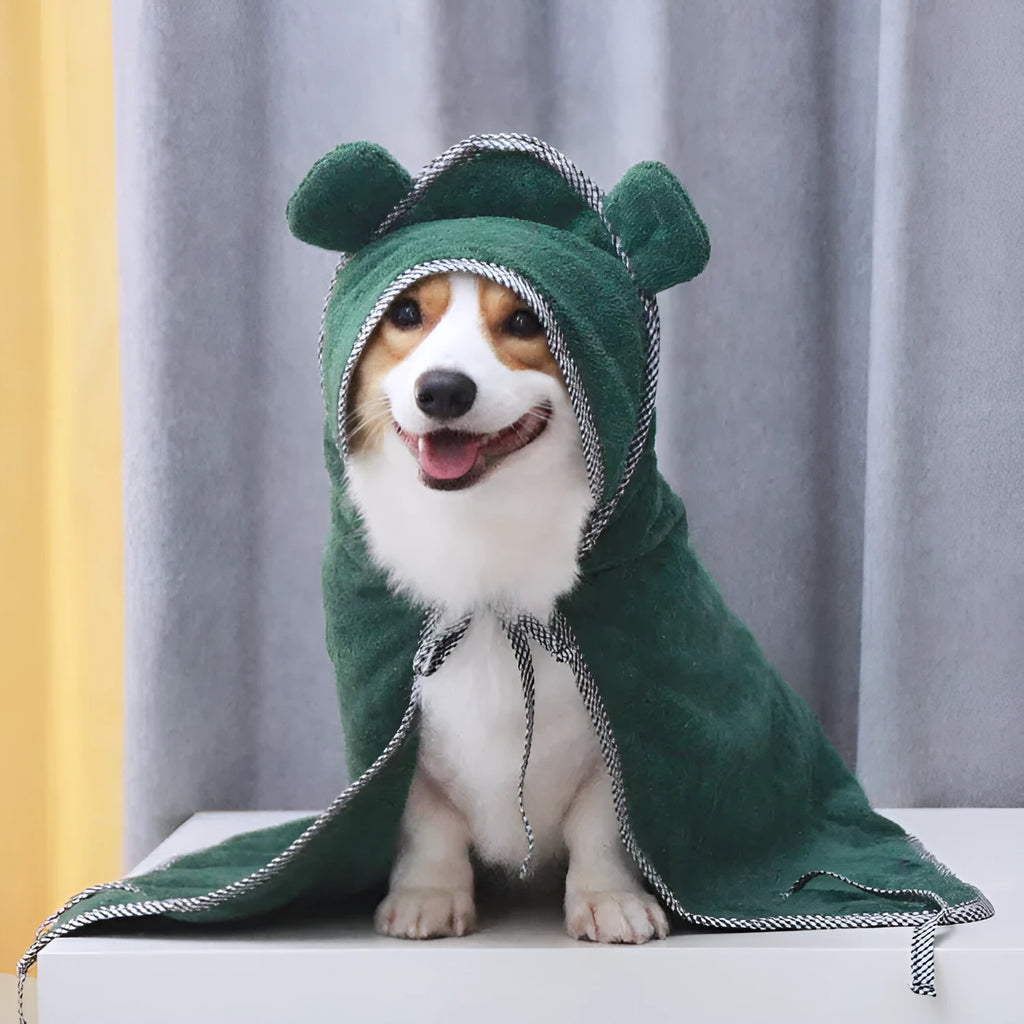 Grey and green microfiber pet towels for dogs and cats in three different sizes