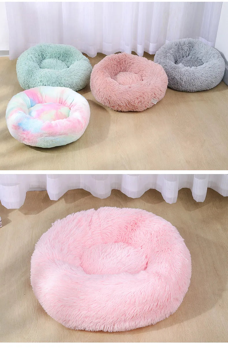 Round plush pet bed in geometric blue colour for dogs and cats, size 60cm