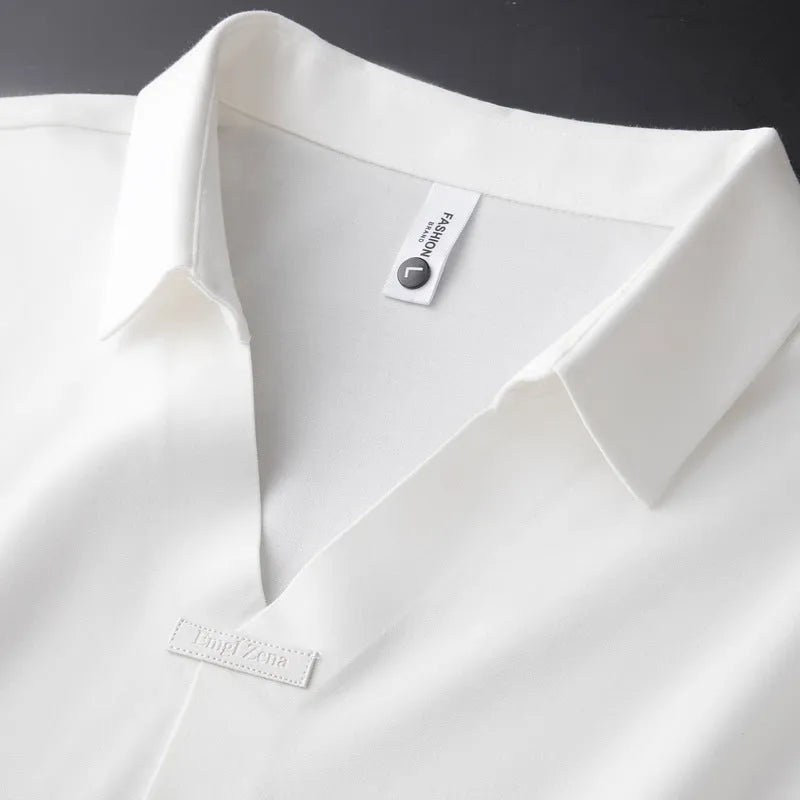 Men's short-sleeved lapel polo T-shirt in slim fit, available in black, brown and white