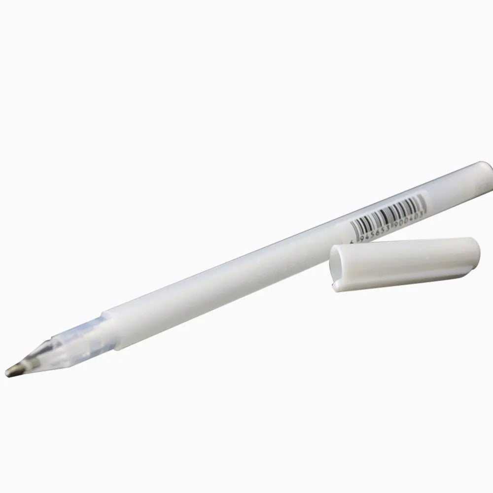 Touchnew black card hand-painted highlight pen with 0.8mm tip in golden, silver, and white colours