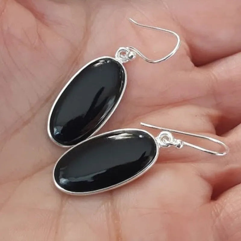 Women's geometric earrings with oval black agate pendant and 925 silver electroplated finish