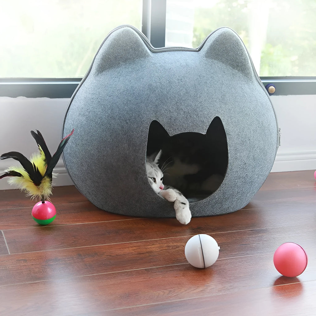 Enclosed felt cat house in grey, 54x38x45cm, with cat entering