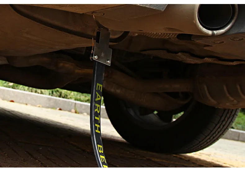 Black car electrostatic grounding chain measuring 37cm with visible copper wire, for saloon, SUV and van models.