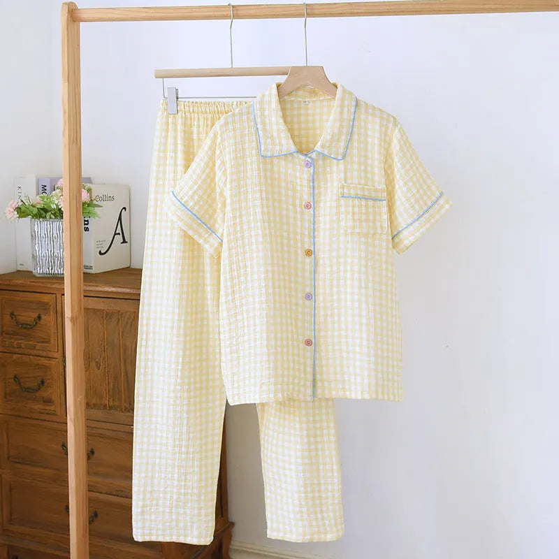 Women's washed cotton gauze short-sleeve top and loose trousers set in a floral or plaid print.