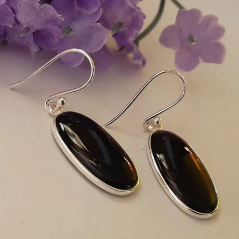 Women's geometric earrings with oval black agate pendant and 925 silver electroplated finish