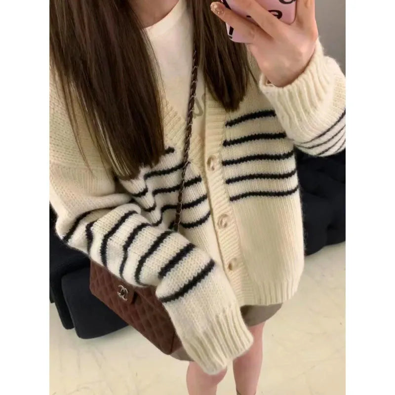Button-front cardigan with 3D pattern in polyester fabric
