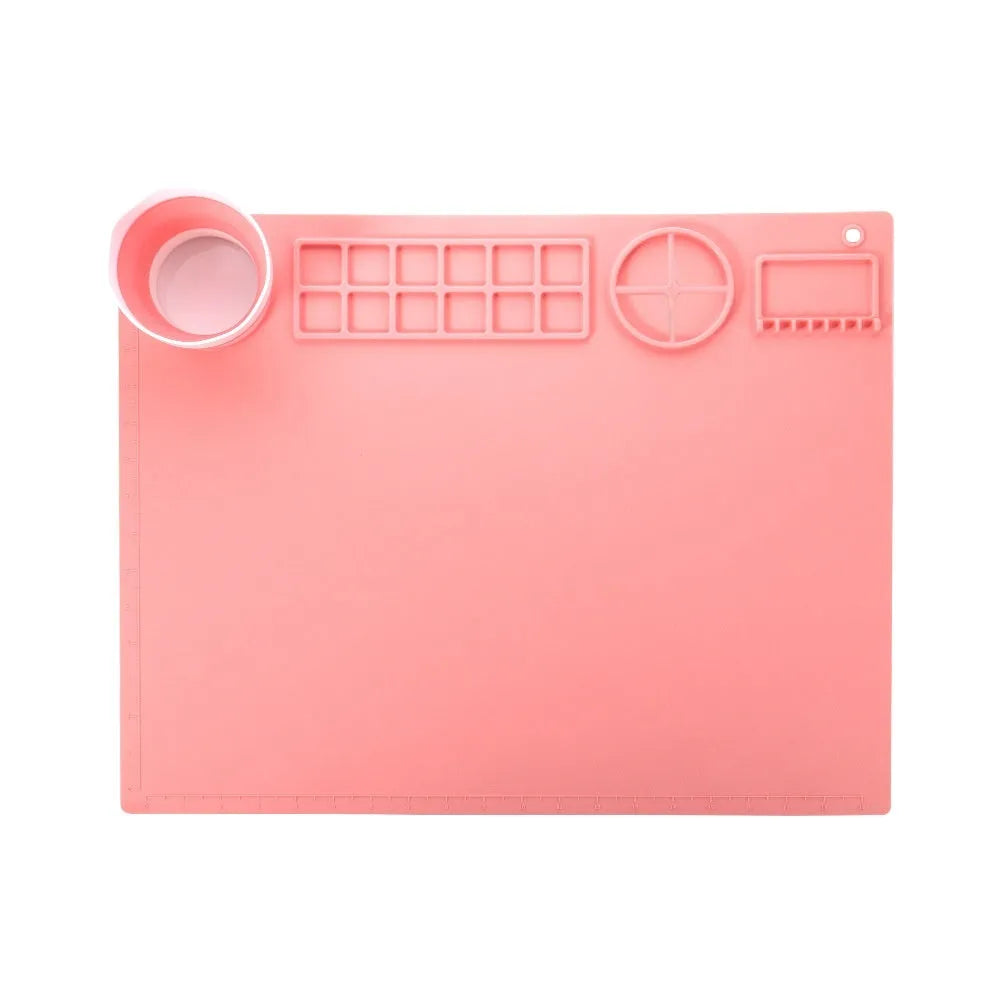 Silicone painting mat for watercolours in green colour, showing 50x40cm size and smooth surface