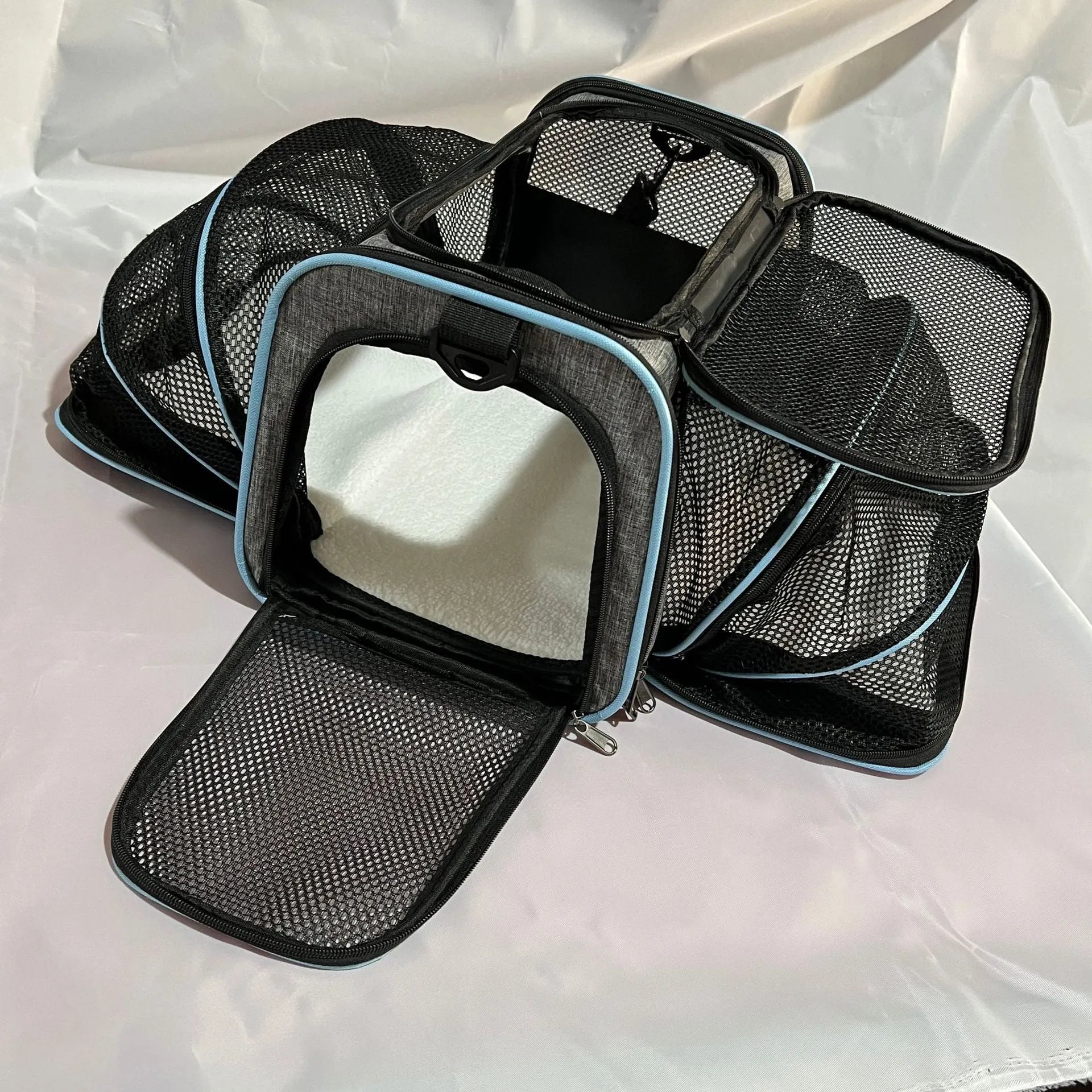 Large capacity portable cat carrier bag in solid colours with piping accents
