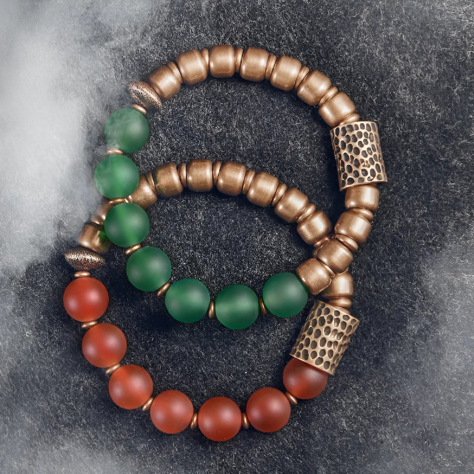 Ethnic style natural crystal couple's bracelet in green or red agate with retro design