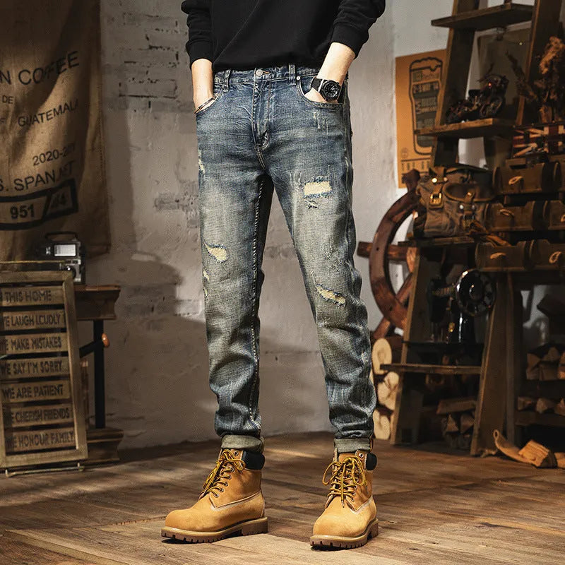Men's vintage blue fleece-lined jeans with a straight leg loose fit and drawstring waist