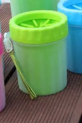 Blue silicone and PP plastic dog paw wash bucket with barrel design