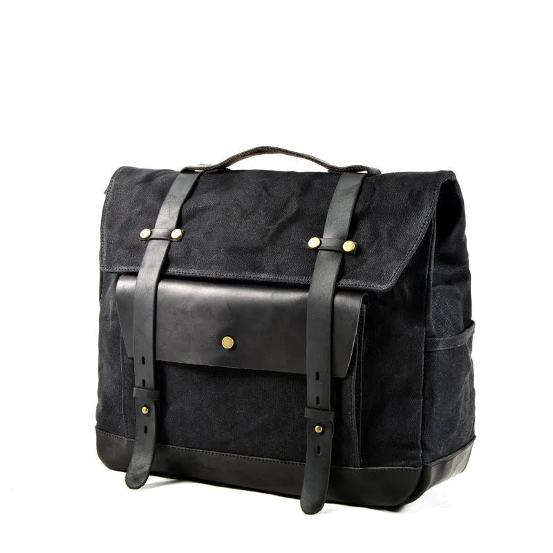 Camel Bag Knight cotton messenger bag for motorcycle helmets with internal organisation compartments