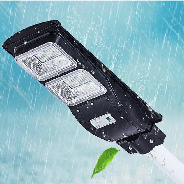 Integrated solar street light unit with solar panel and 60W LED lighting for outdoor household use