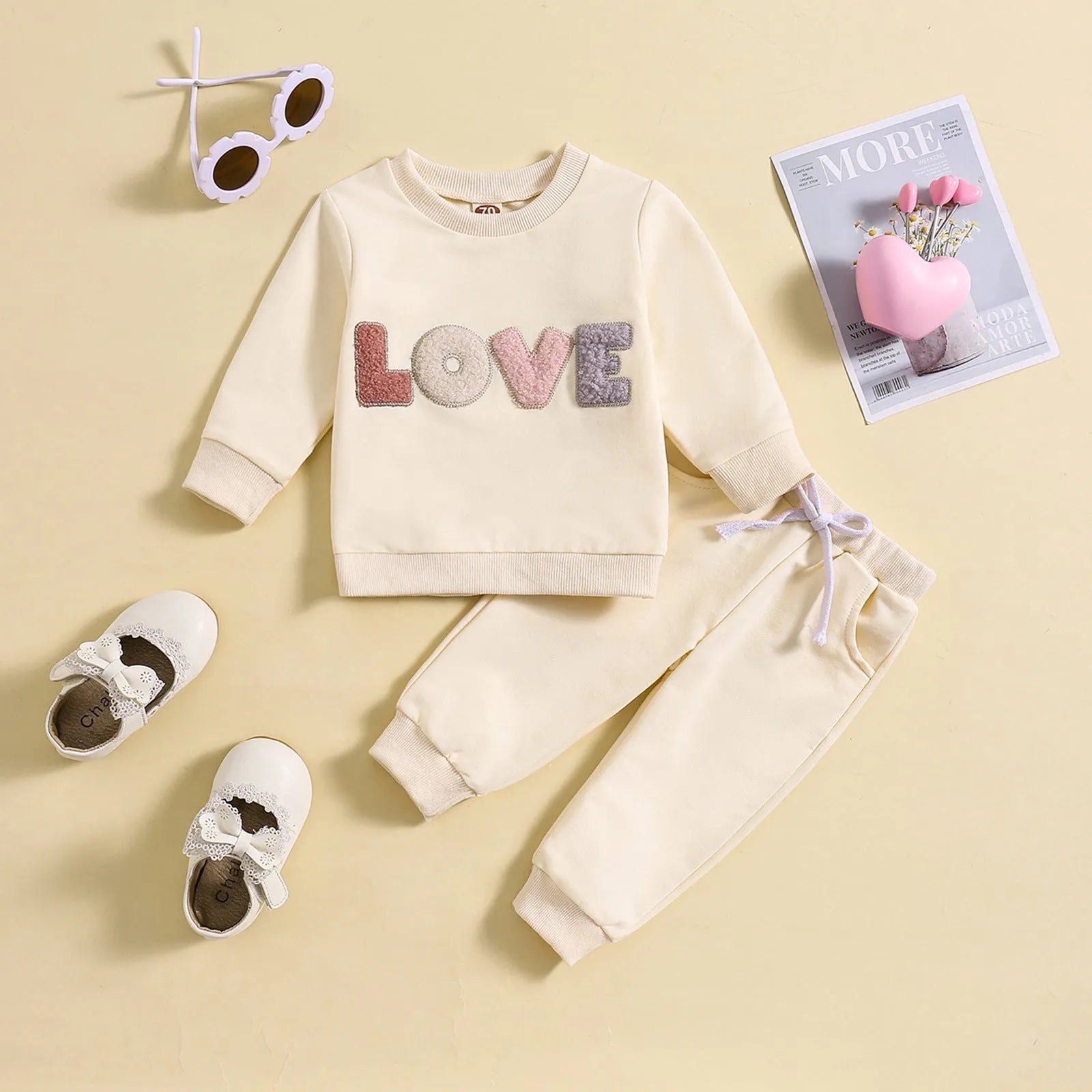 Fashion boys and girls spring autumn cotton suit with cartoon letter patterns in apricot and khaki