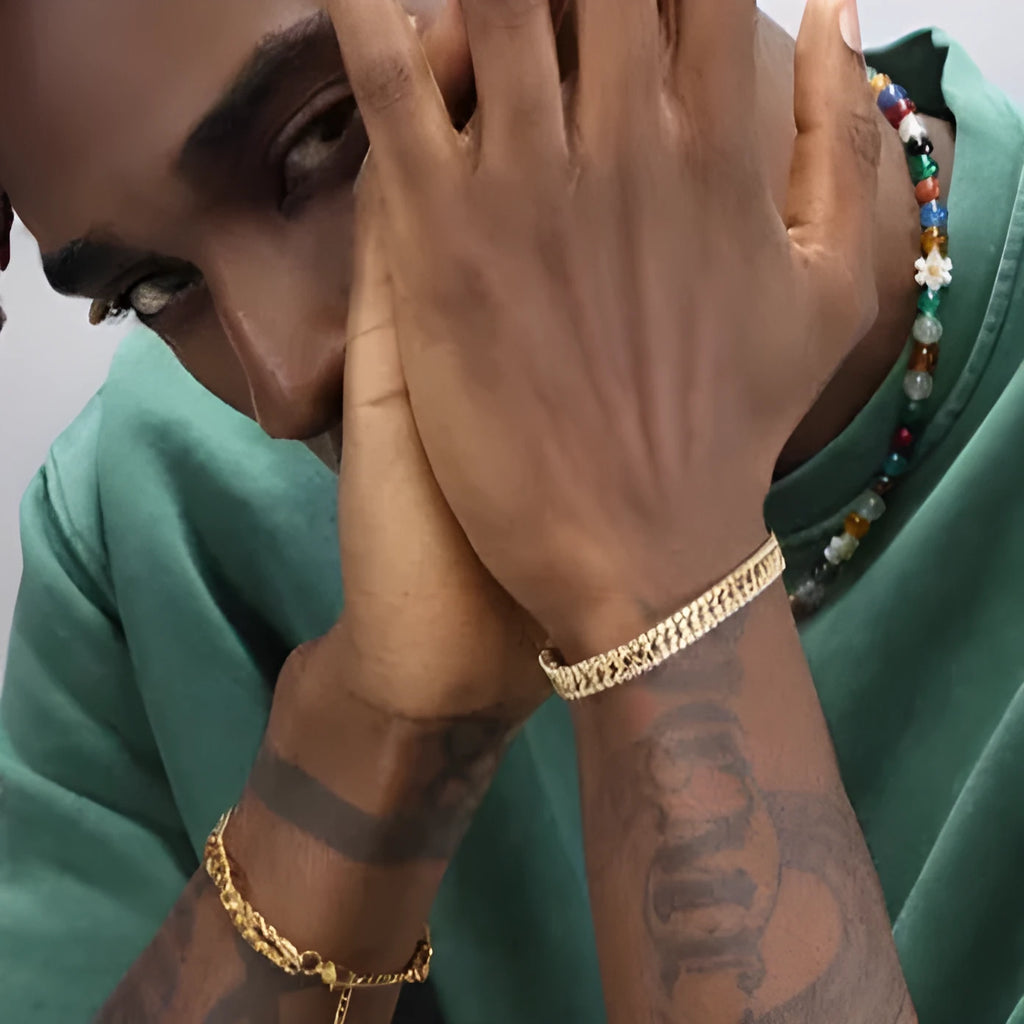 Gold plated titanium steel bracelet with artificial gemstones in unisex European American hip hop style