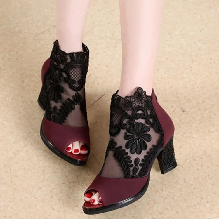 Women's black lace gladiator sandals with square high heels and peep toe design