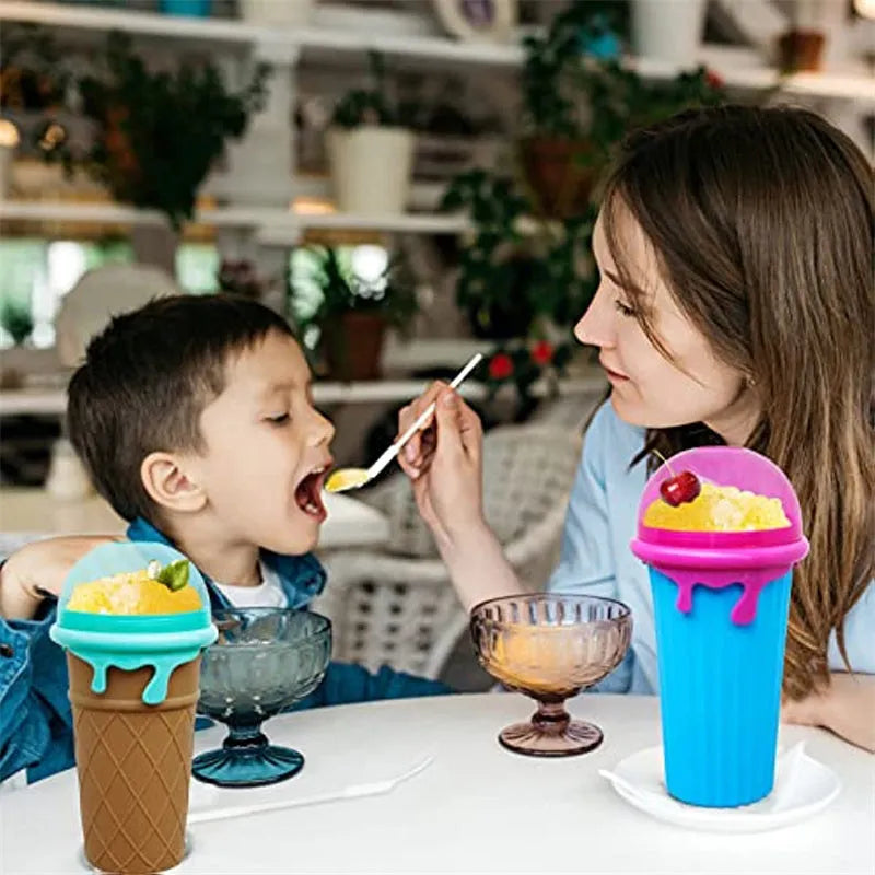 Blue 500ml silicone slushy maker cup with squeeze design for homemade smoothies