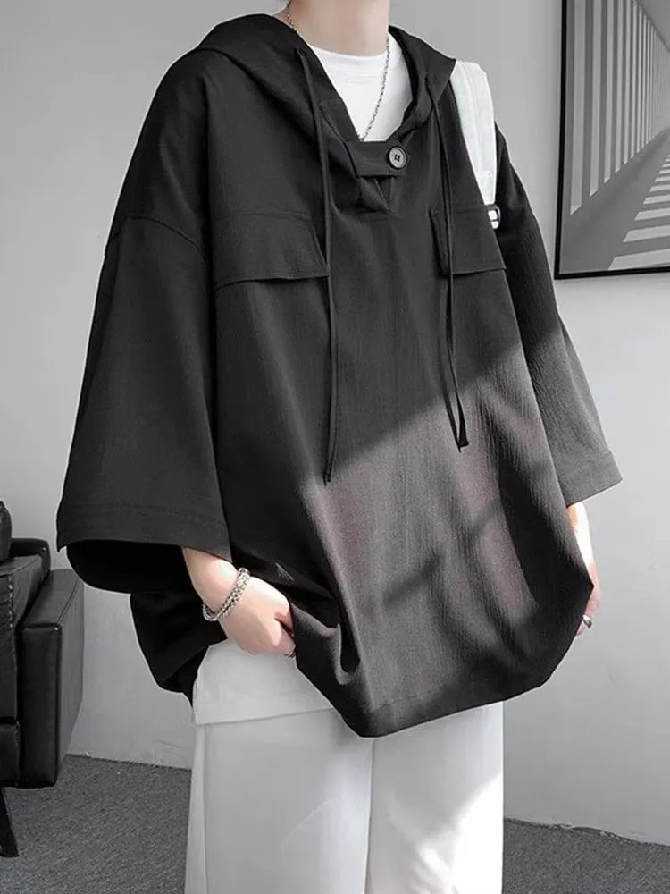 Men's hooded short sleeve T-shirt in loose fit summer style