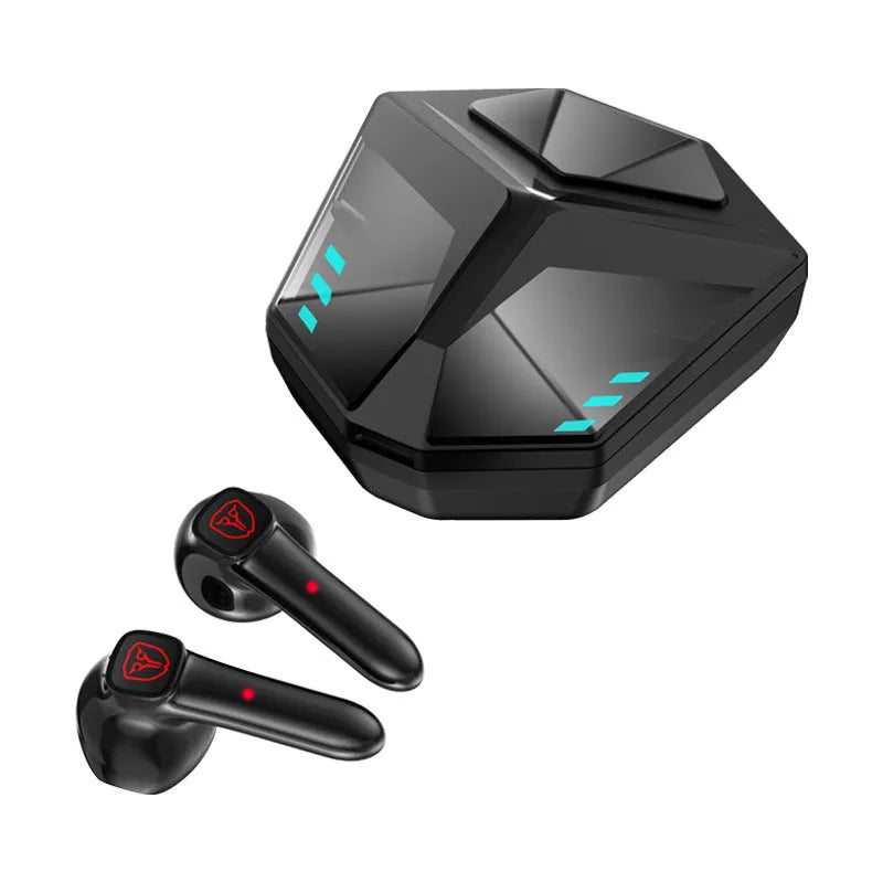 Wireless Bluetooth gaming headset with low latency and noise reduction features