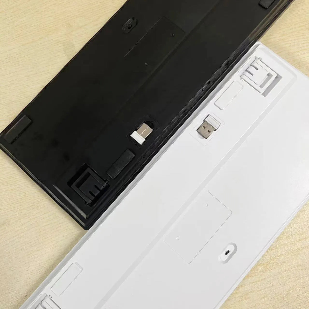 DIY hot-swappable mechanical keyboard kit with plastic case in multiple colour options