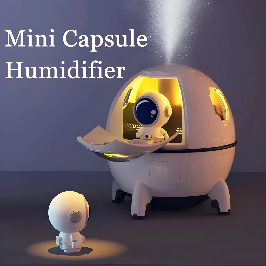 Astronaut-themed USB desktop humidifier with colourful LED lights and 220ml water capacity