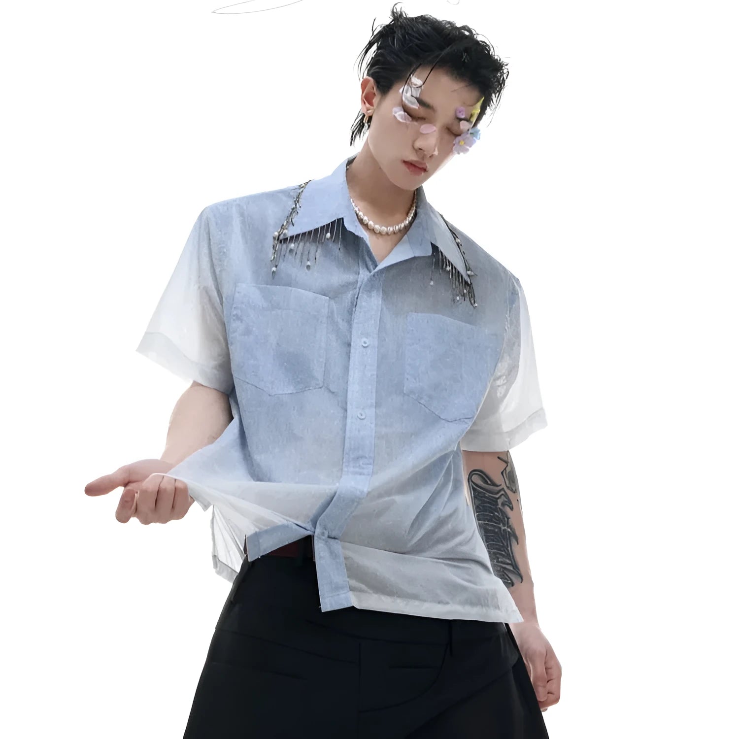 Men's loose blue and white gradient short sleeve casual shirt