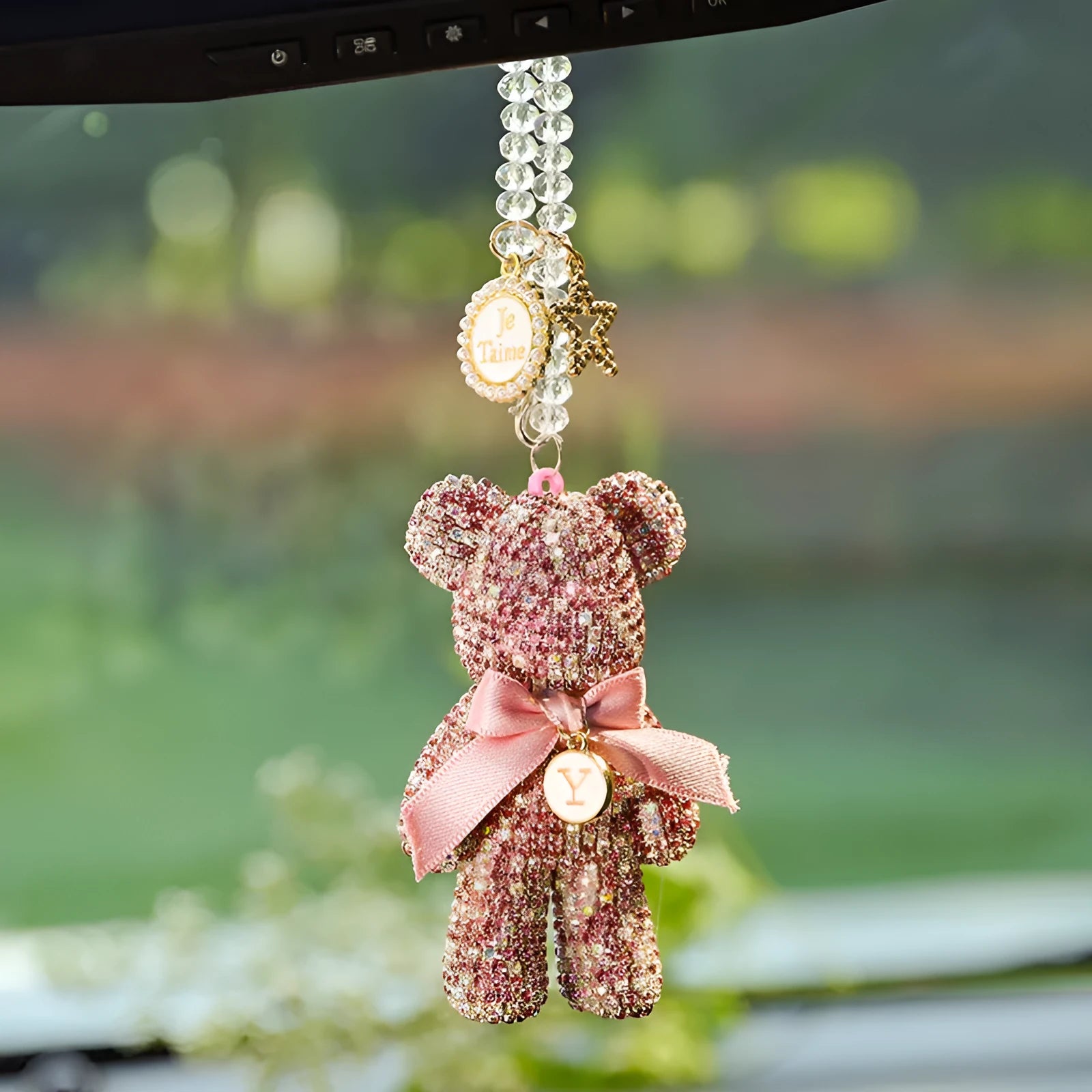Violent Bear design car rearview mirror pendant with artificial crystal rhinestones, 5x9cm.