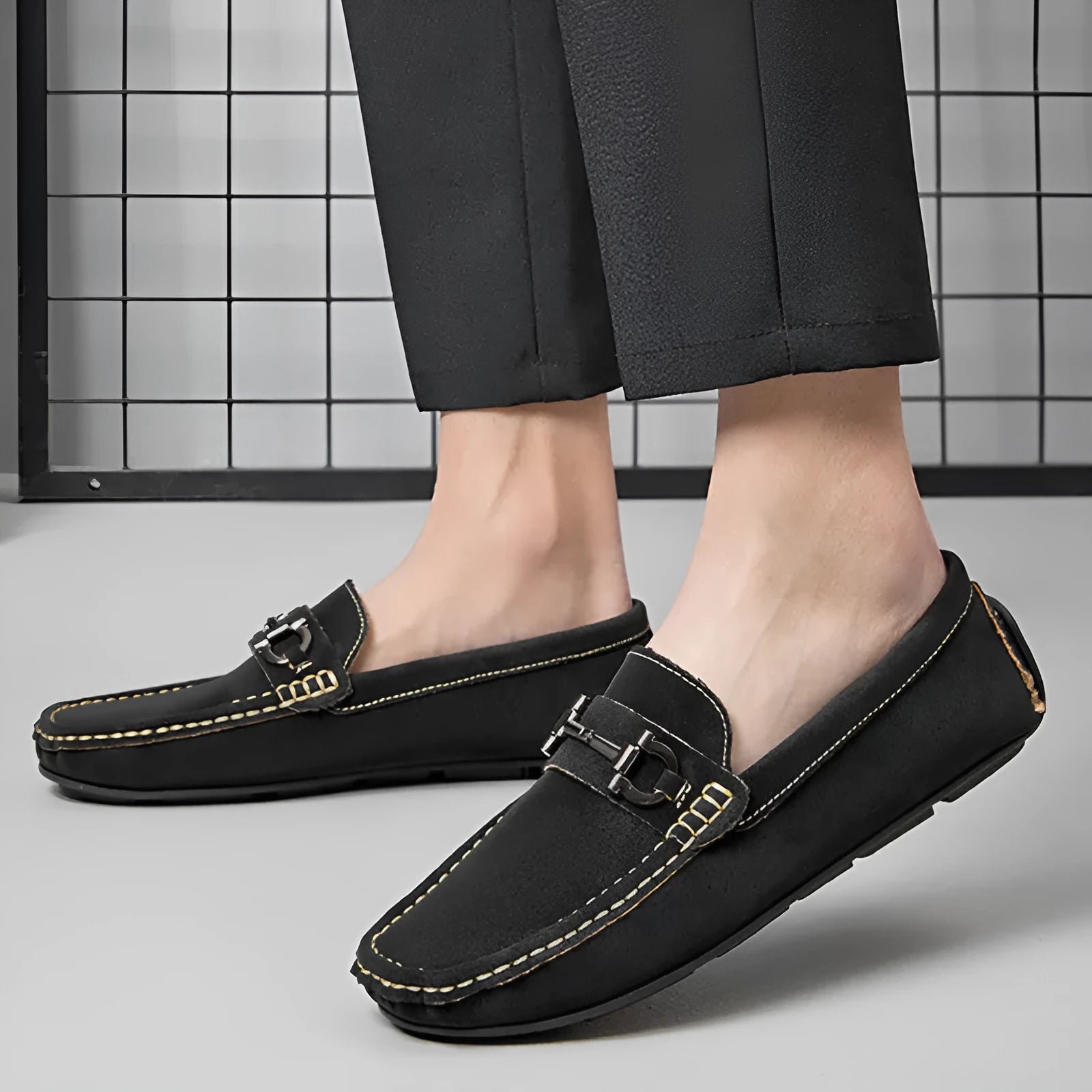 Men's casual leather loafers with round toe and rubber sole in beige, black and brown colour options