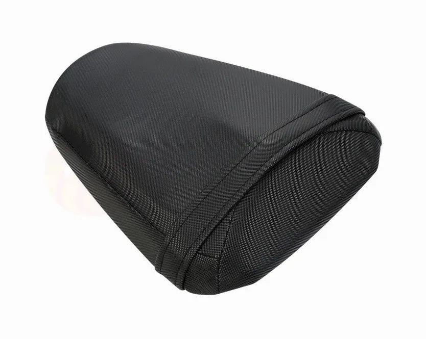 Large PU leather front and rear seat bags for a Suzuki GSXR1000 motorbike.