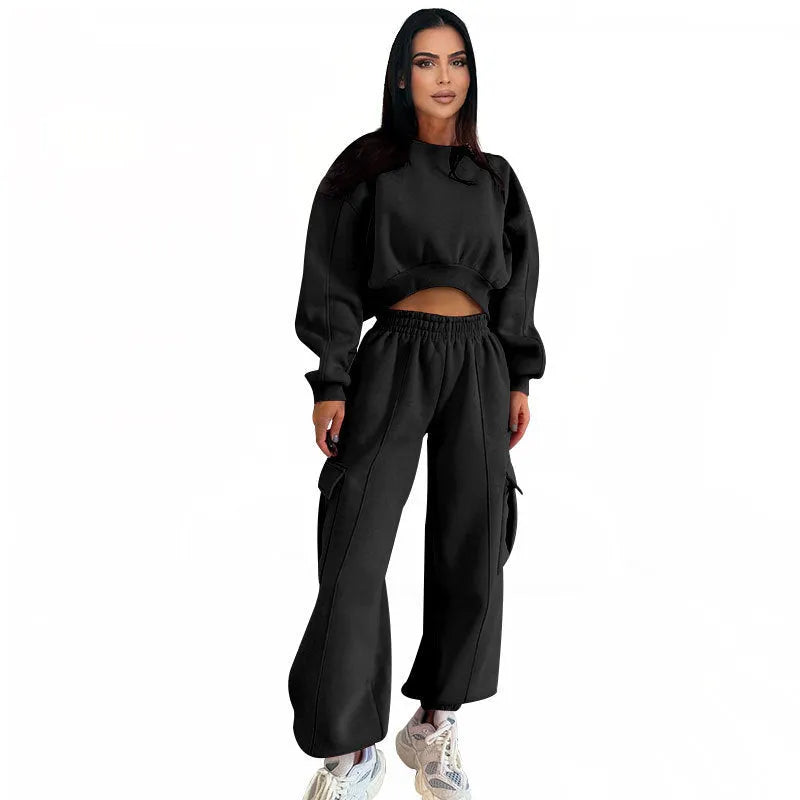 Women's round neck sweatshirt and high waist pocket sweatpants set in solid colour, loose fit, polyester fibre