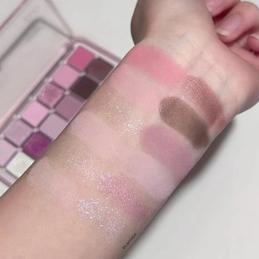 Creative Home 12 colour eye shadow palette showing Peach Apple and Cherry Plum shades