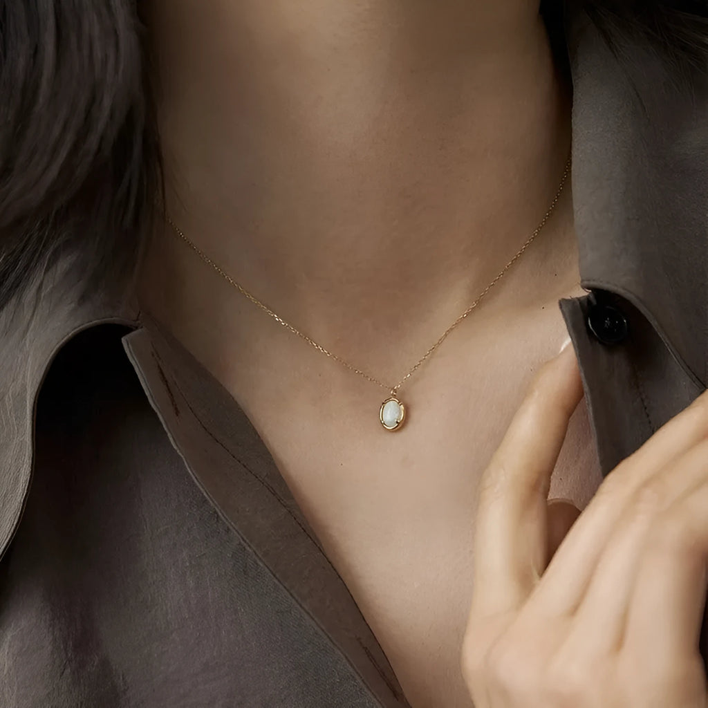 S925 silver jelly opal pendant necklace with geometric oval shape in gold or white gold colour