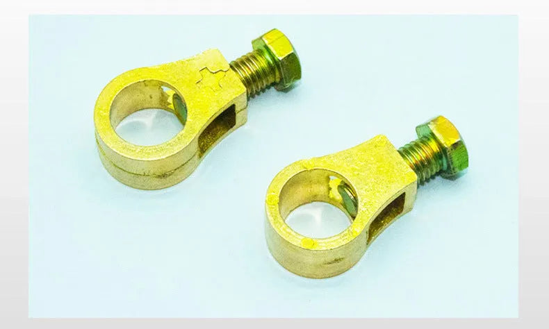 Pure copper automotive battery terminal clamp with 0-gauge fitting for vehicle electrical connections