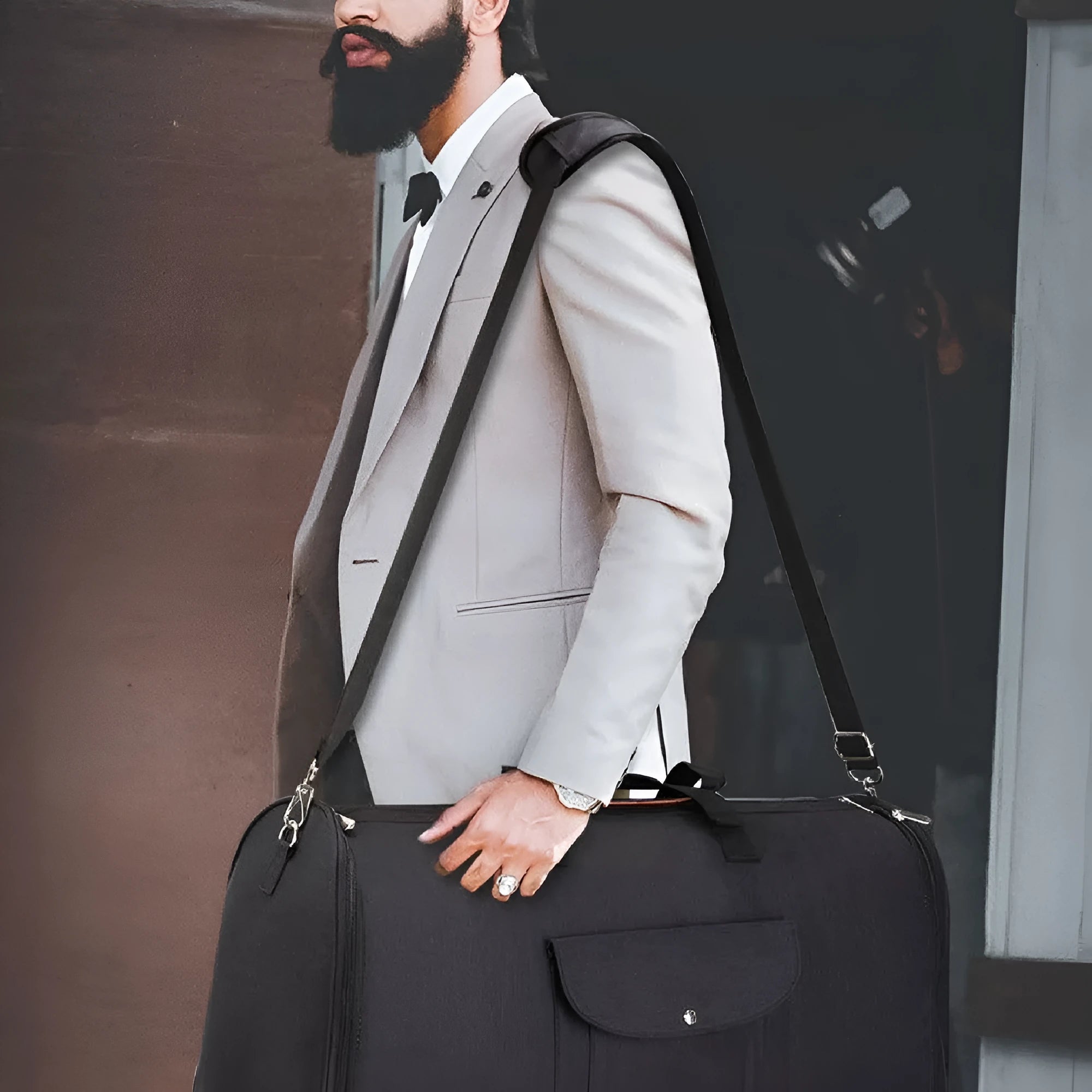 Folding Oxford cloth duffel bag in navy blue with 55L capacity for travel and gym use
